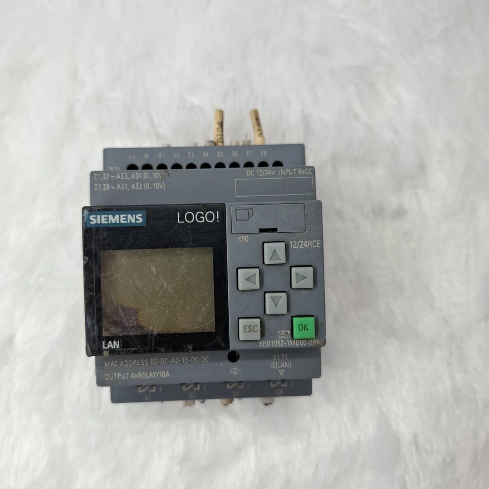 SIEMENS 6ED1052-1MD00-0BA8 12/24RCE LOGO PLC FOR PARTS 6ED10521MD000BA8 24VDC